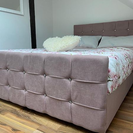 Bequemes Einzelzimmer Im Herzen Von Касел Екстериор снимка